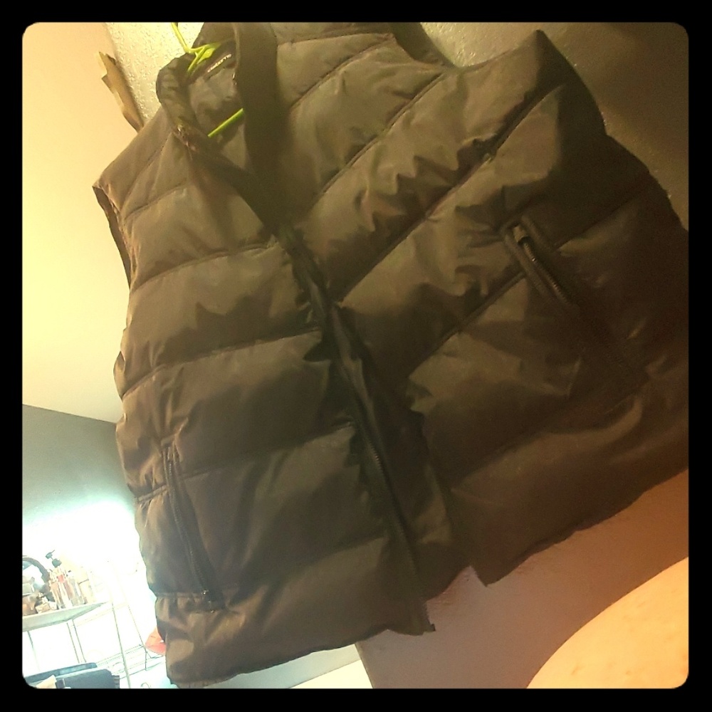 XXL charcoal grey puffer vest!